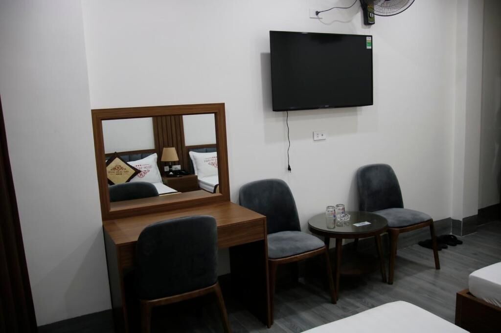Photo of Bedroom in Tu Liem