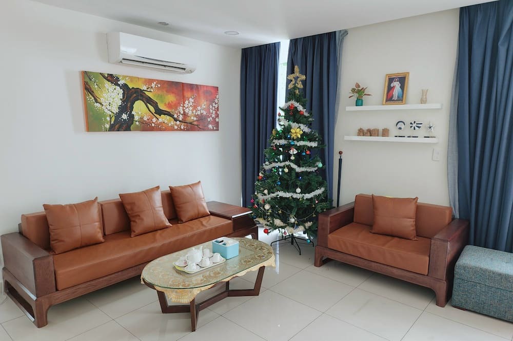 Photo of Livingroom in Him Lam