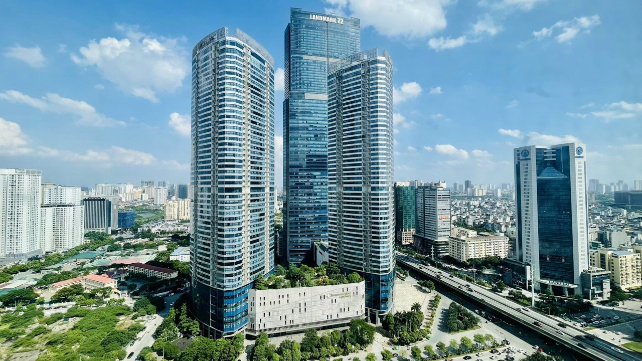 Photo of Buildings in Dich Vong Hau