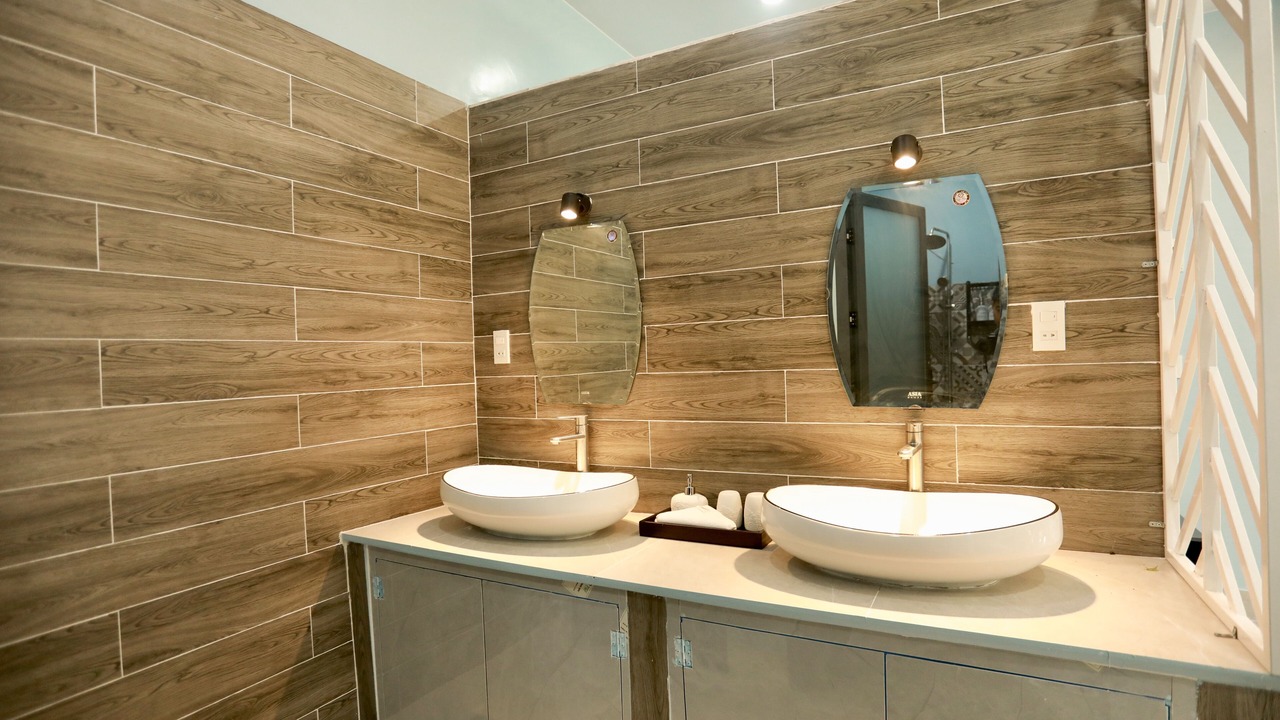 Photo of Bathroom in Old Quarter