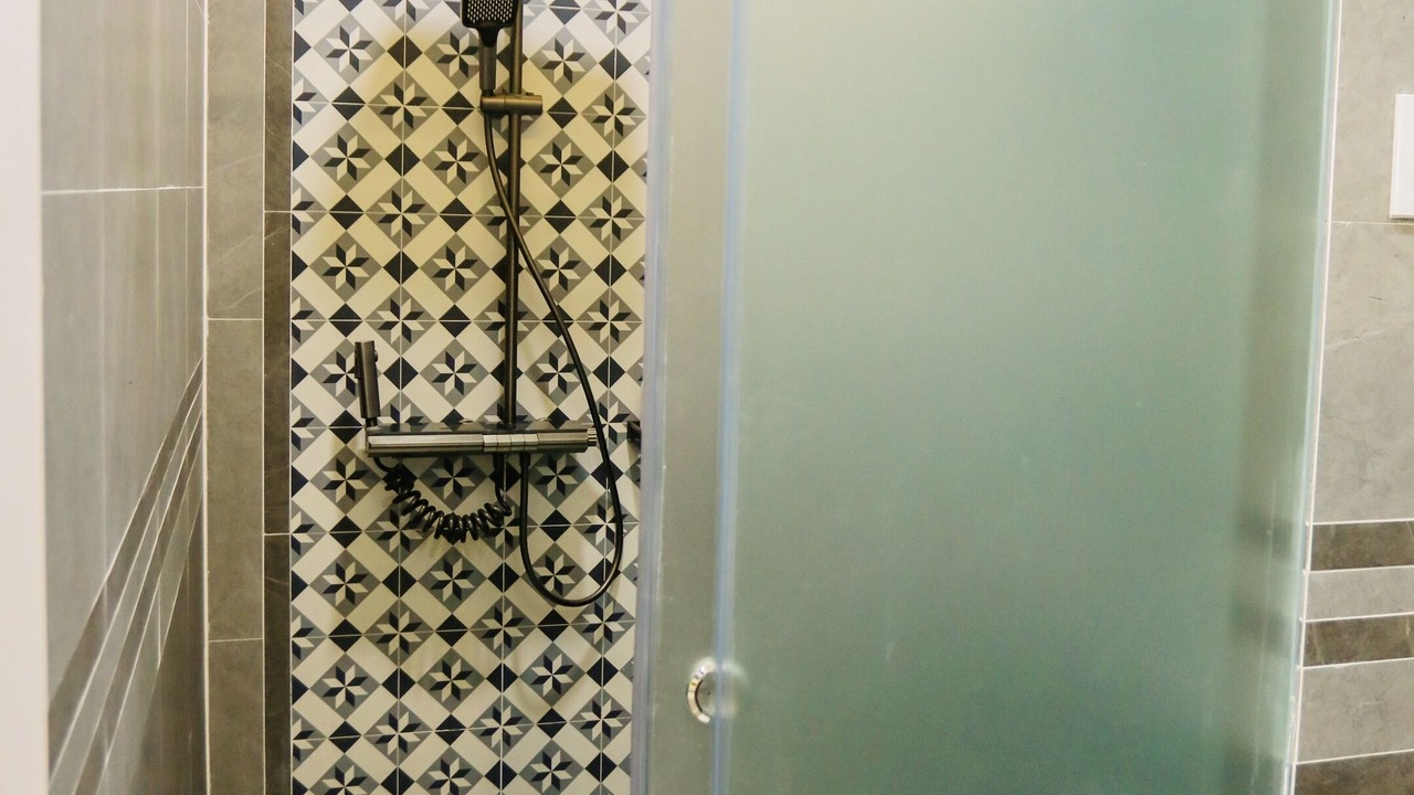 Photo of Bathroom in Old Quarter