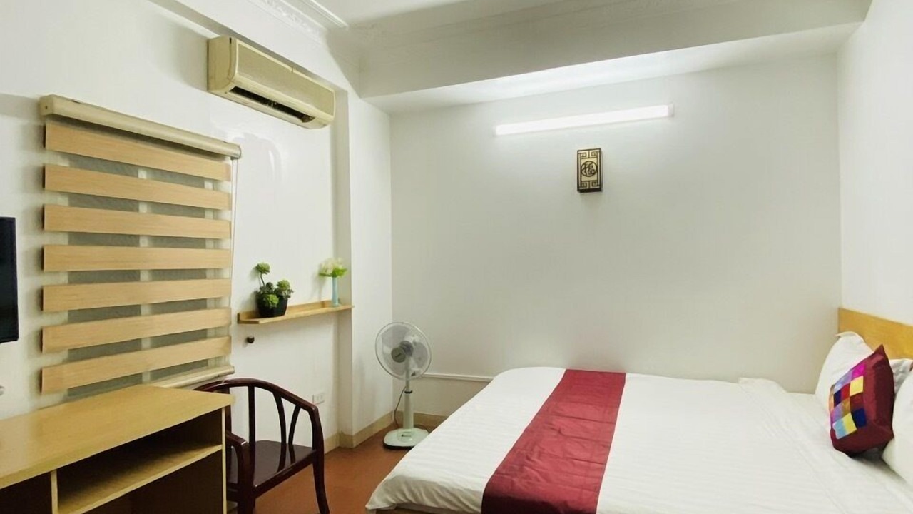 Photo of Bedroom in Truc Bach