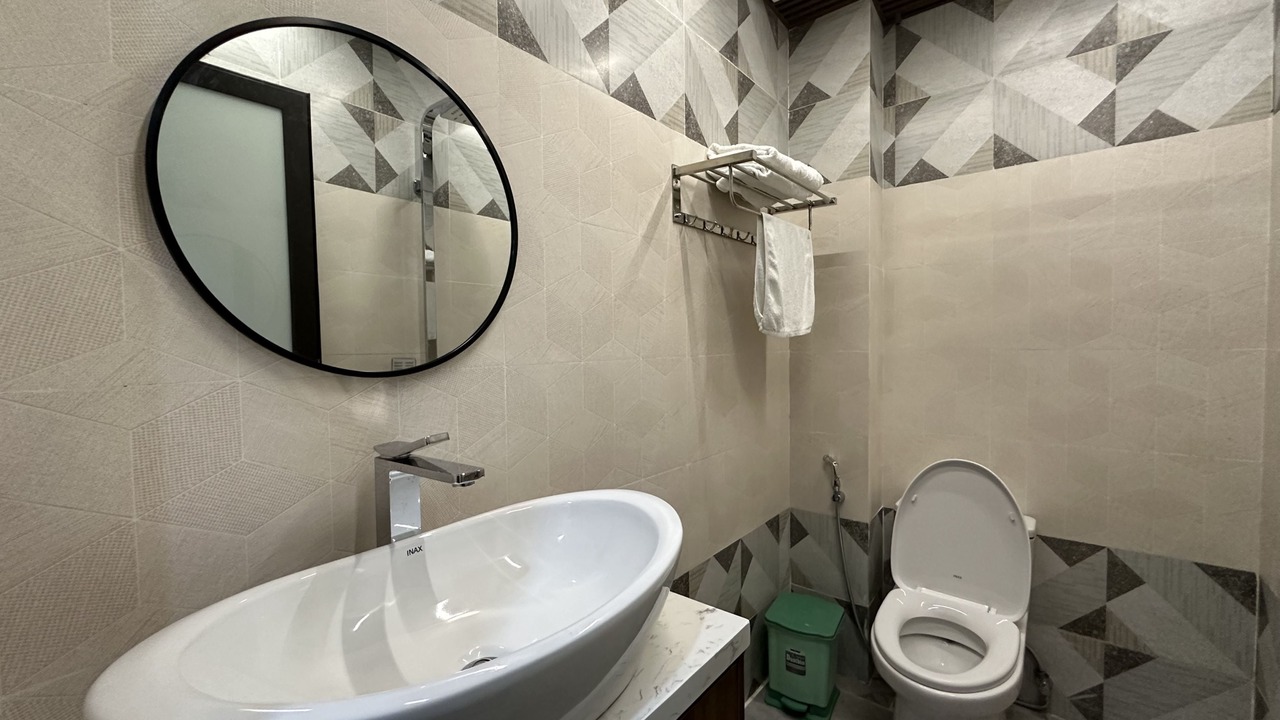 Photo of Bathroom in Cam Le