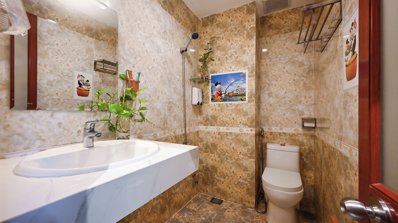 Photo of Bathroom in District 6