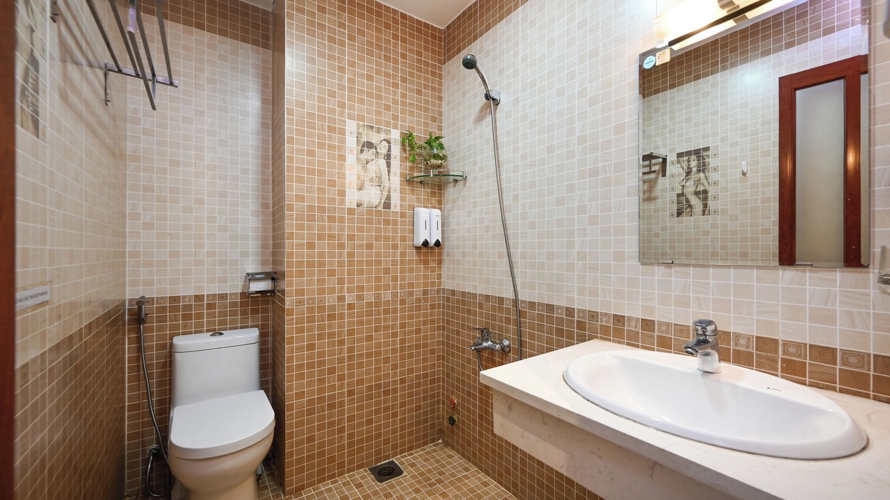 Photo of Bathroom in District 6
