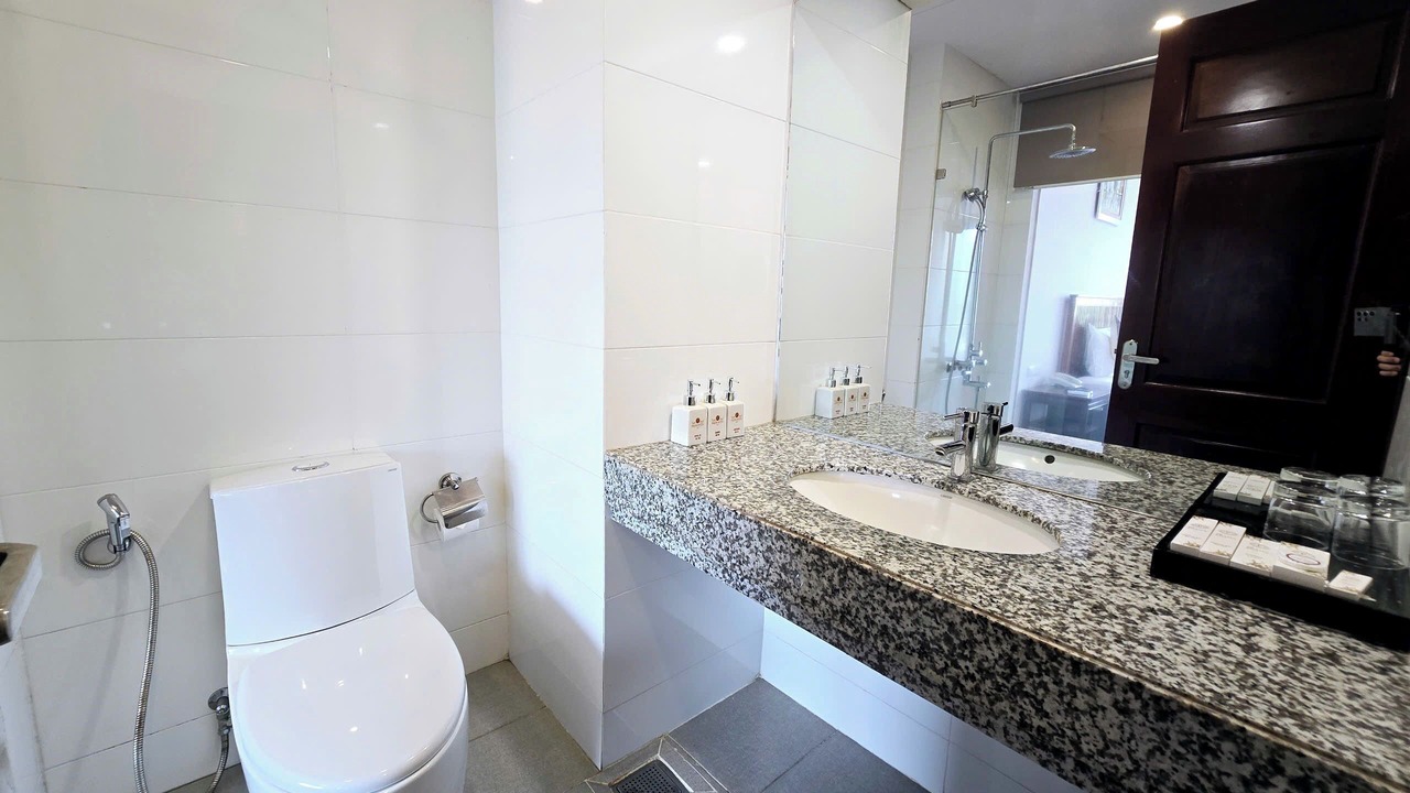 Photo of Bathroom in Cua Lap