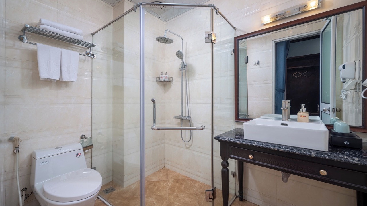 Photo of Bathroom in Hang Bo