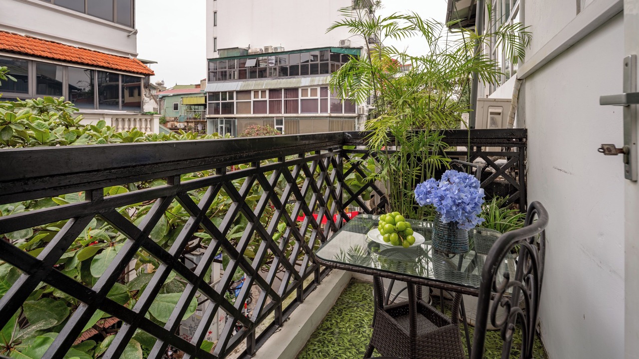 Photo of Patio Balcony in Hang Bo