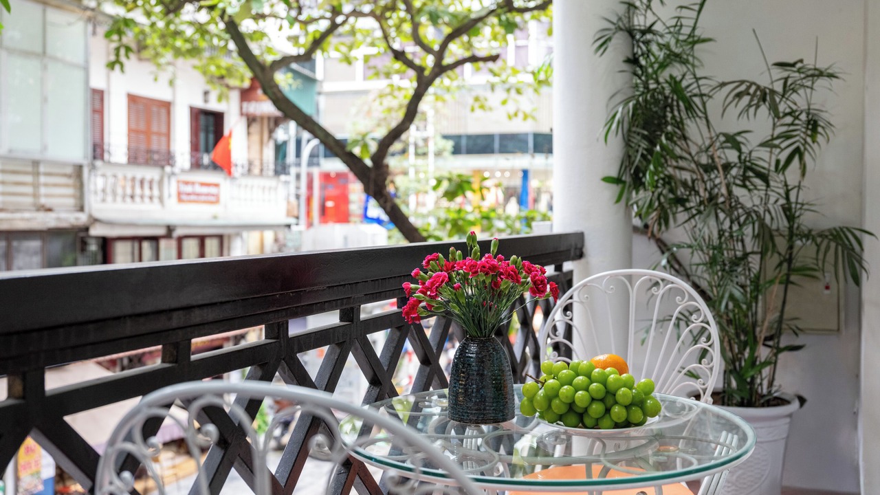 Photo of Patio Balcony in Hang Bo