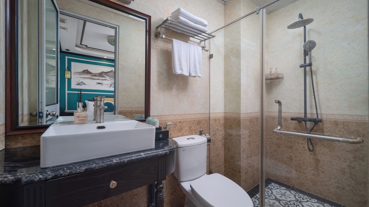 Photo of Bathroom in Hang Bo