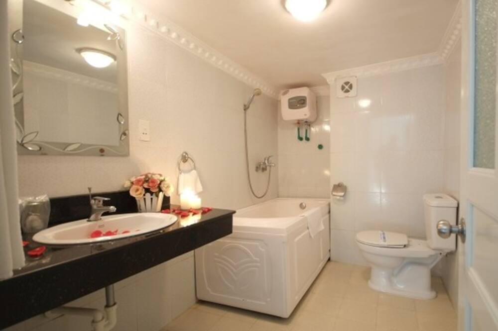 Photo of Bathroom in Kim Boi