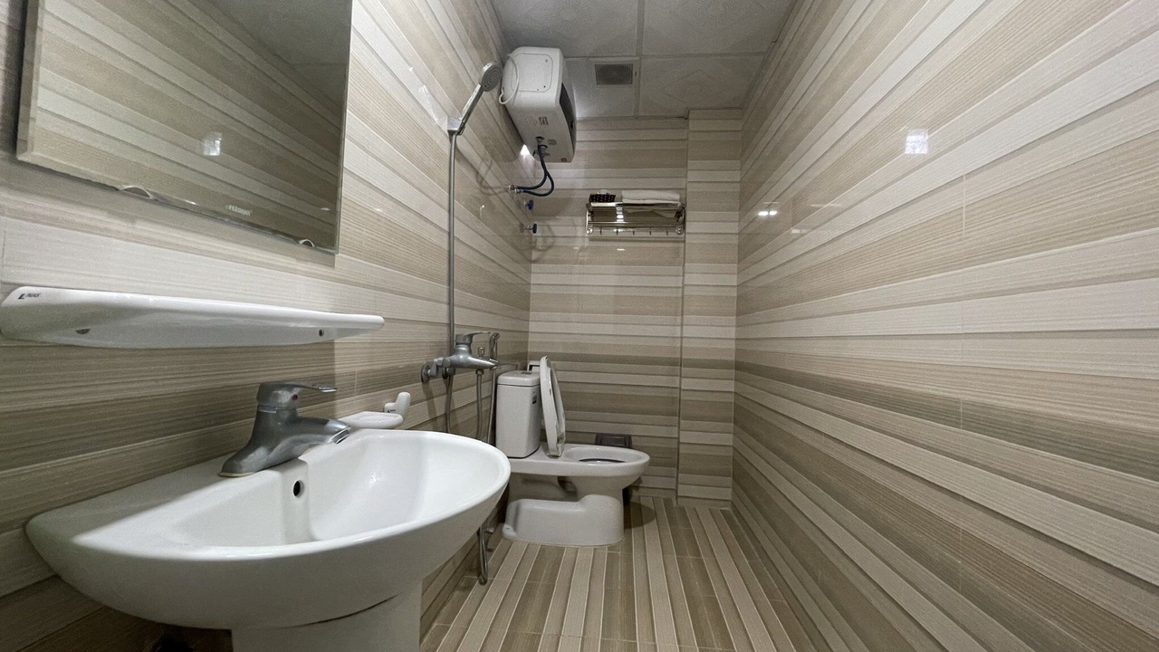 Photo of Bathroom in Cat Ba