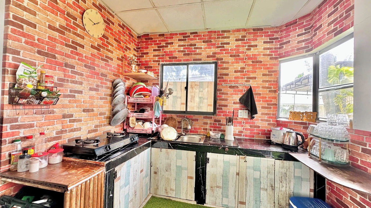 Photo of Kitchen in Khu 6