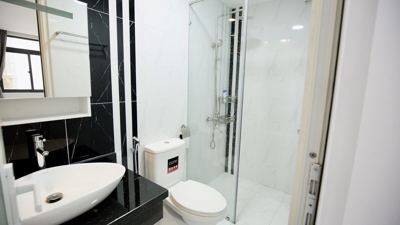 Photo of Bathroom in Phuong 6