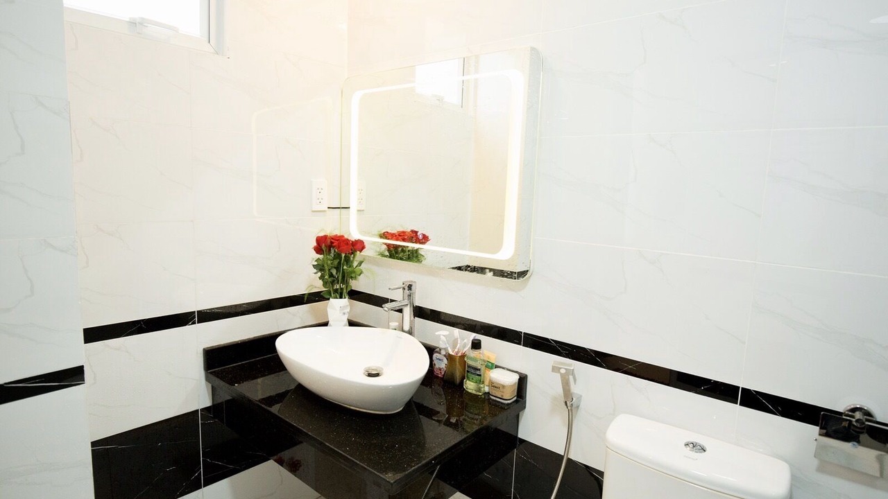 Photo of Bathroom in Phuong 6
