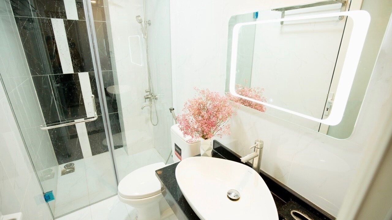 Photo of Bathroom in Phuong 6