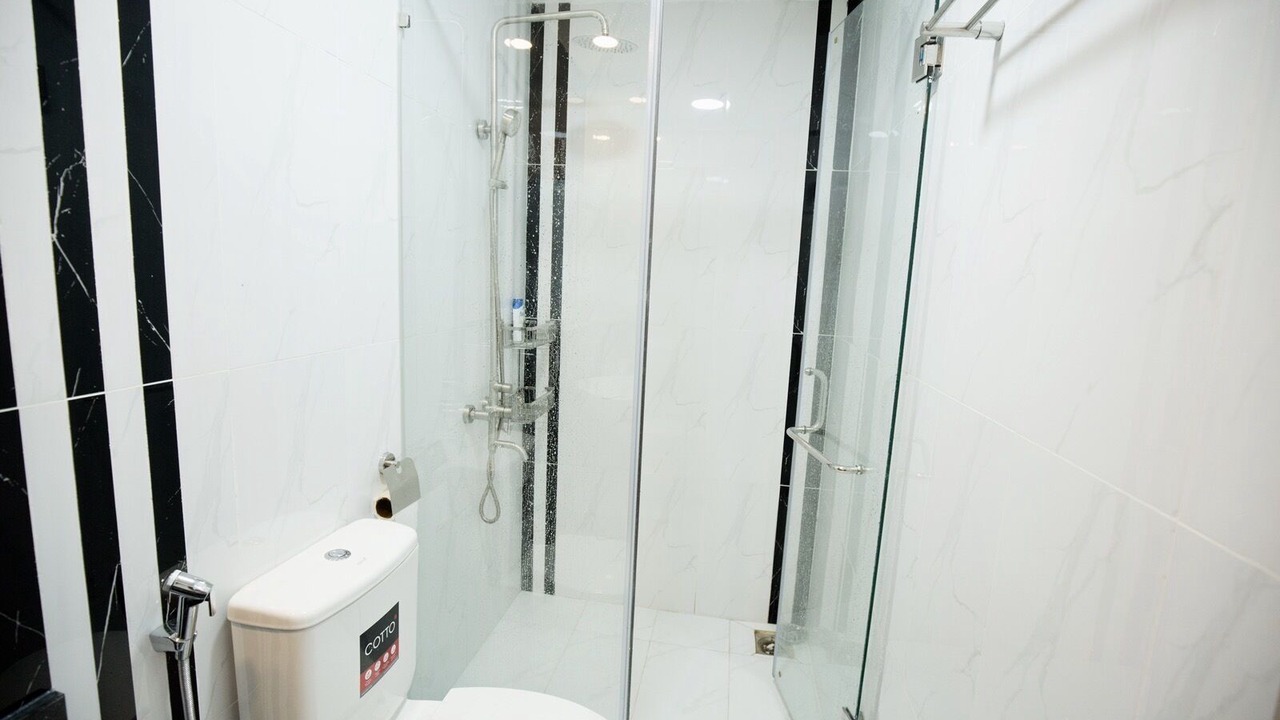 Photo of Bathroom in Phuong 6
