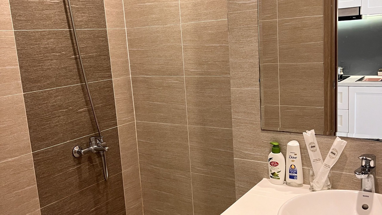 Photo of Bathroom in District 9