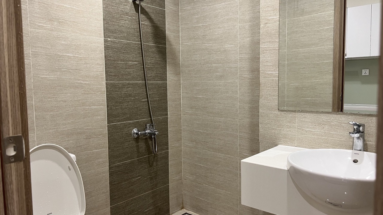 Photo of Bathroom in District 9