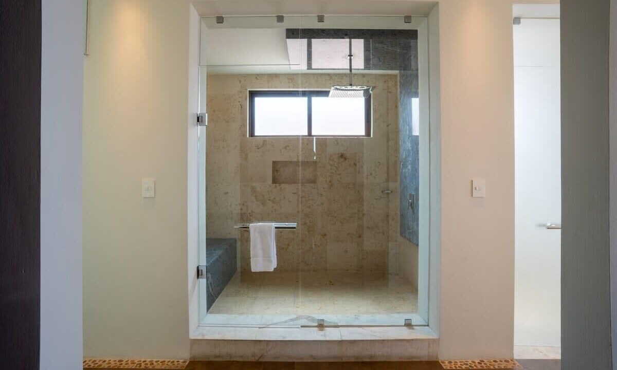 Photo of Bathroom in Zona Hotelera