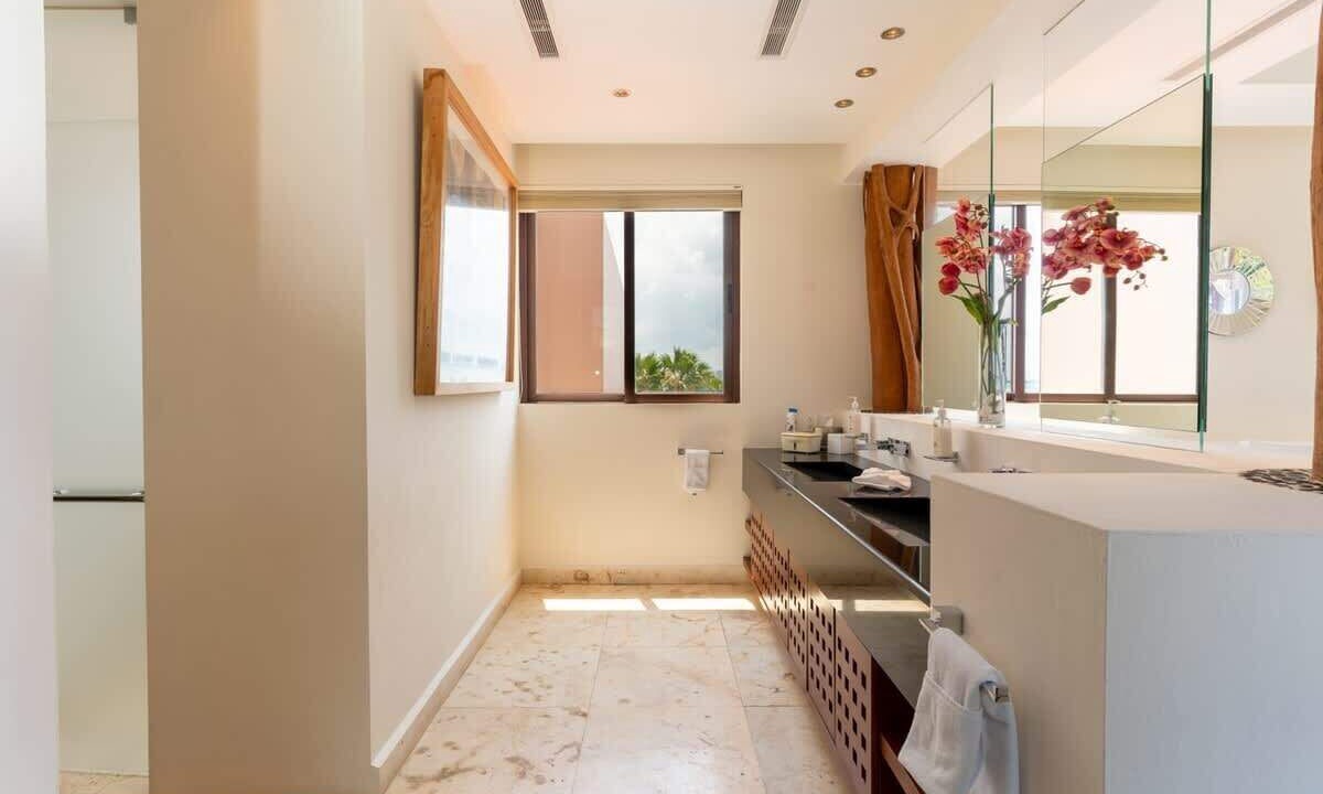 Photo of Bathroom in Zona Hotelera