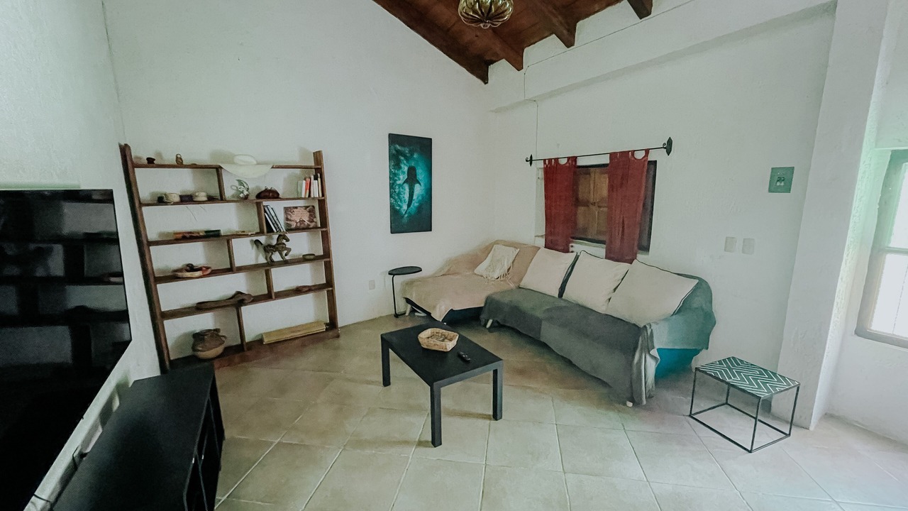 Photo of Livingroom in De La Merced