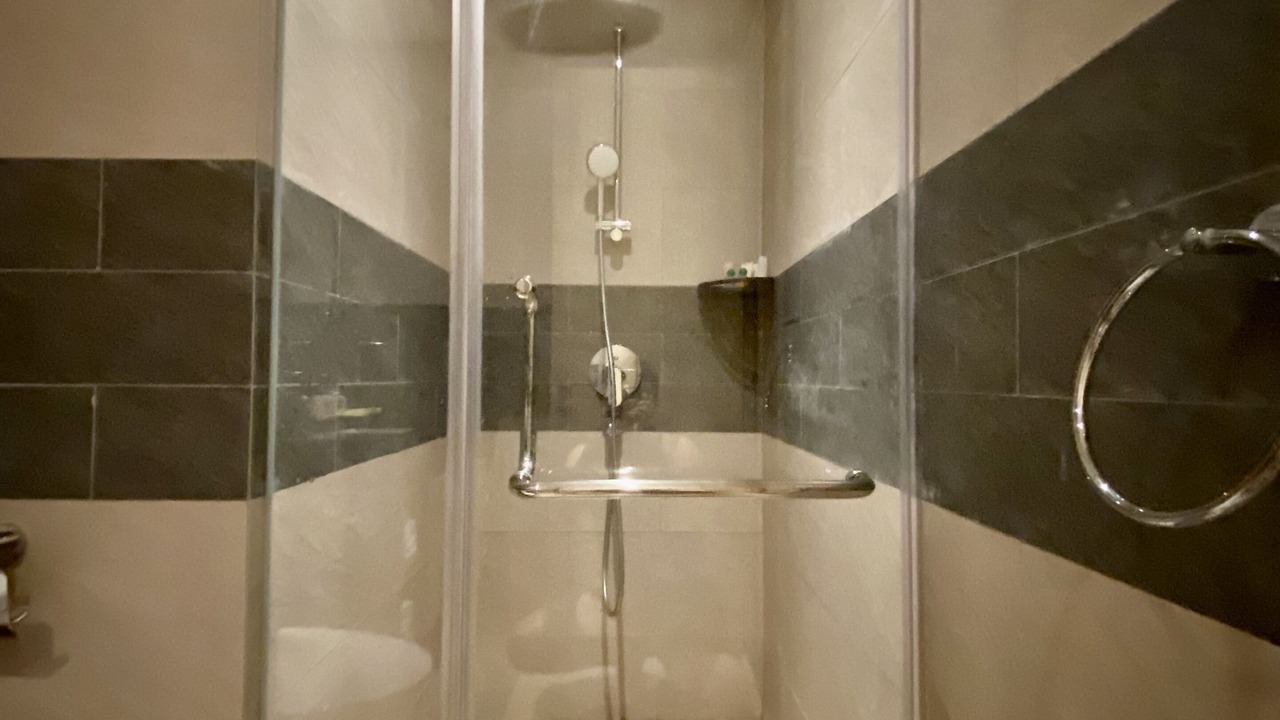 Photo of Bathroom in Ha Long