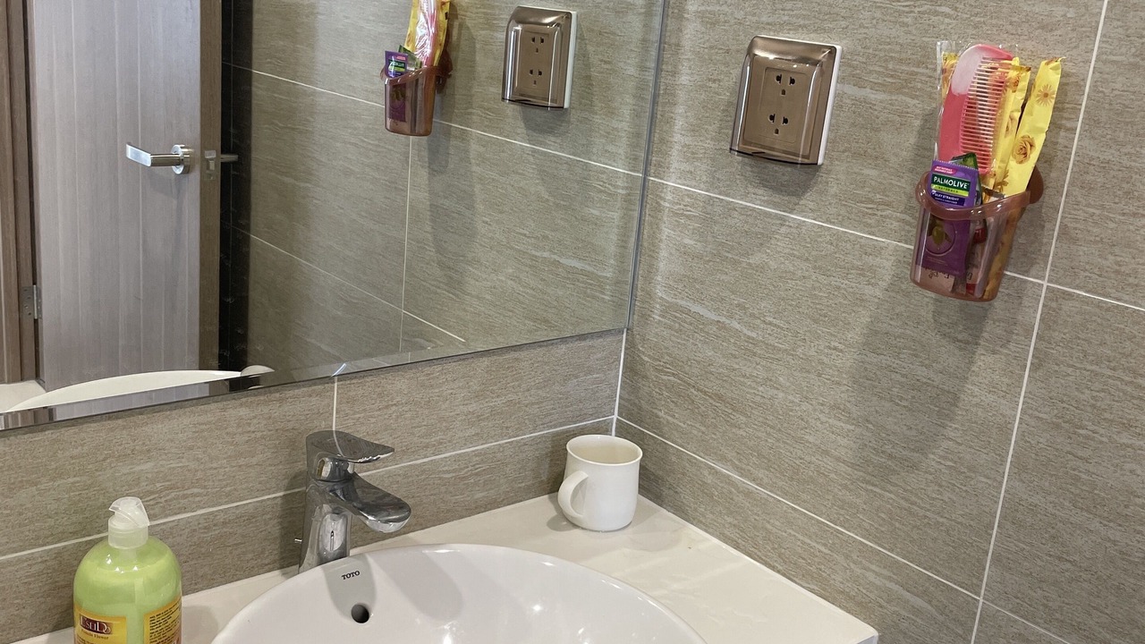 Photo of Bathroom in District 9