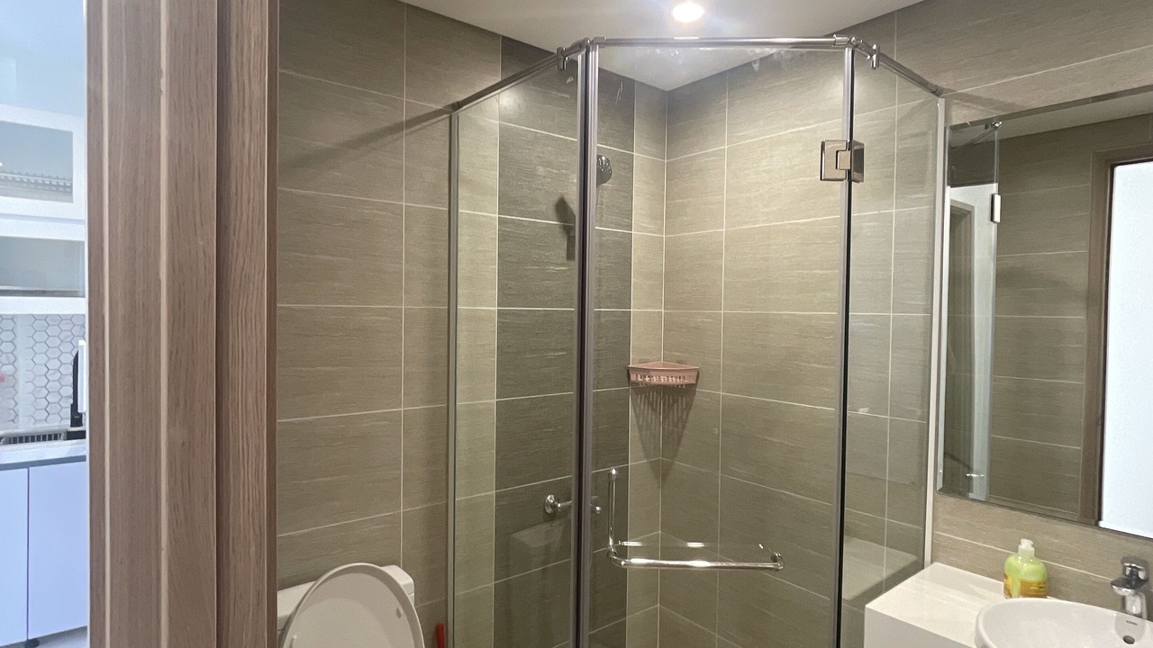 Photo of Bathroom in District 9