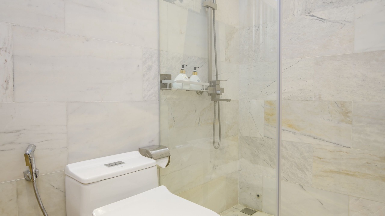 Photo of Bathroom in Cua Đai