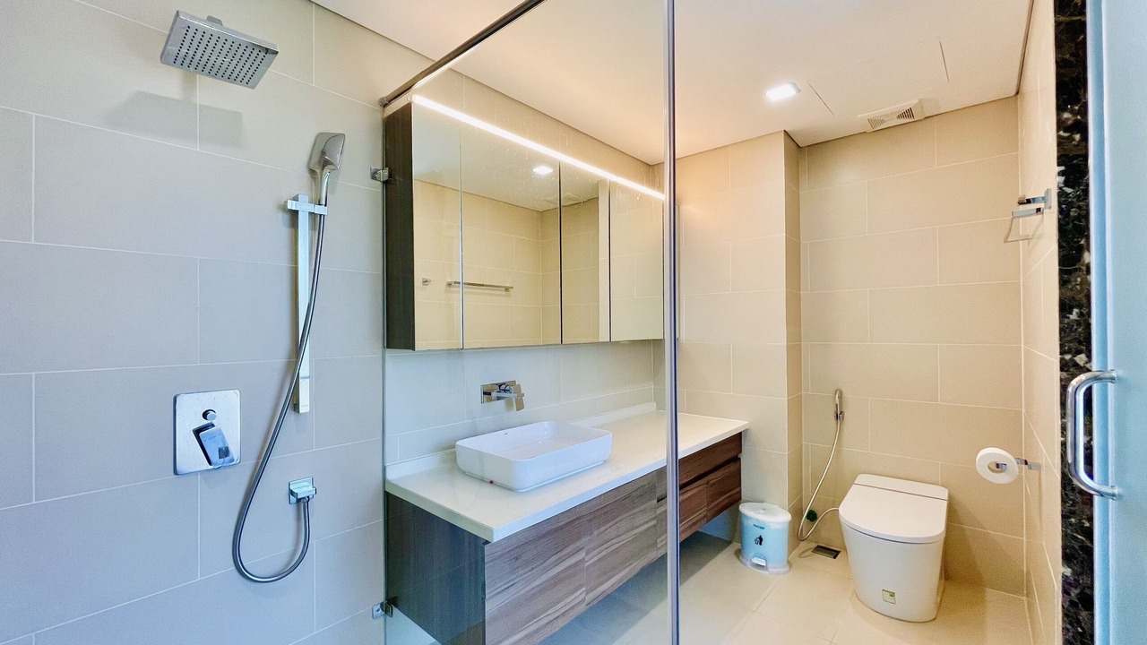 Photo of Bathroom in Ha Long