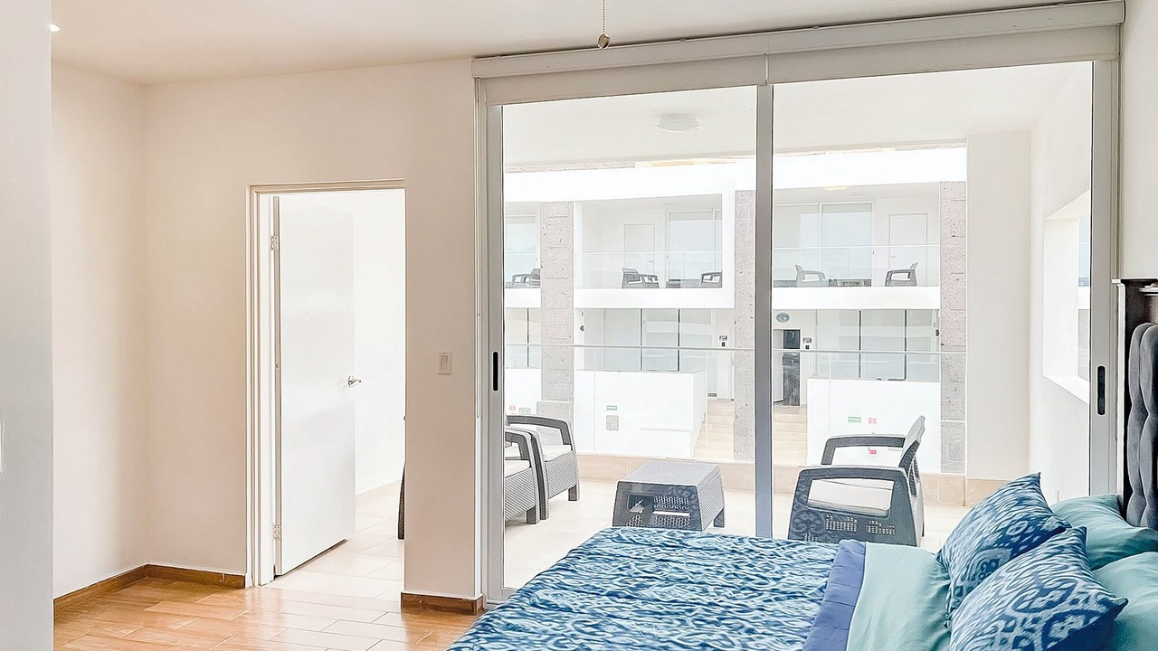 Photo of Bedroom in Villas California
