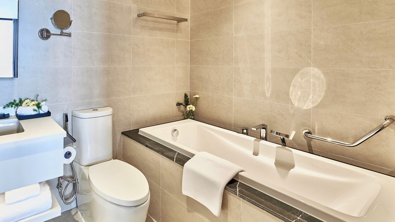 Photo of Bathroom in Tay Ho
