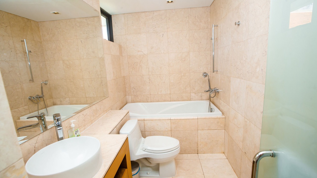 Photo of Bathroom in Ngu Hanh Son