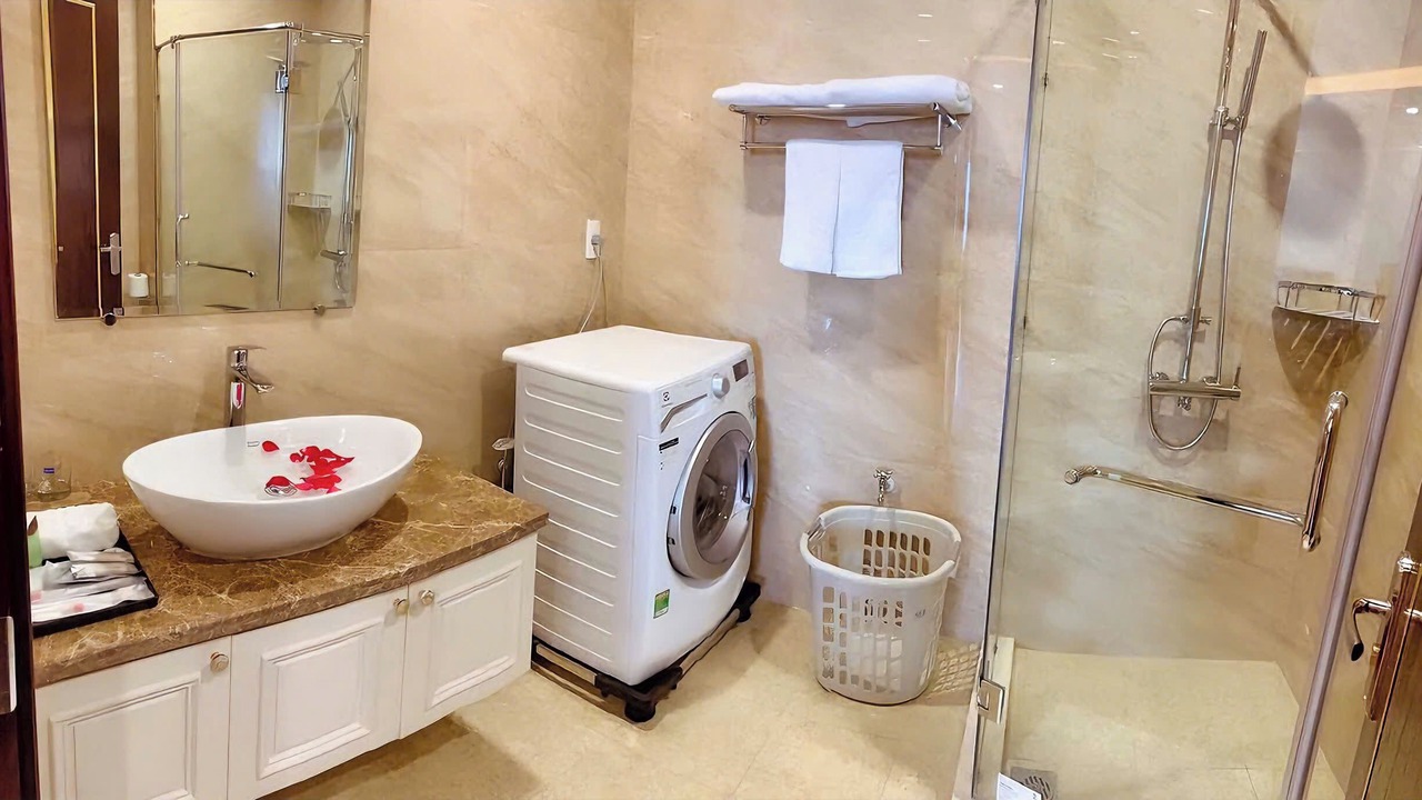 Photo of Bathroom in Le Chan