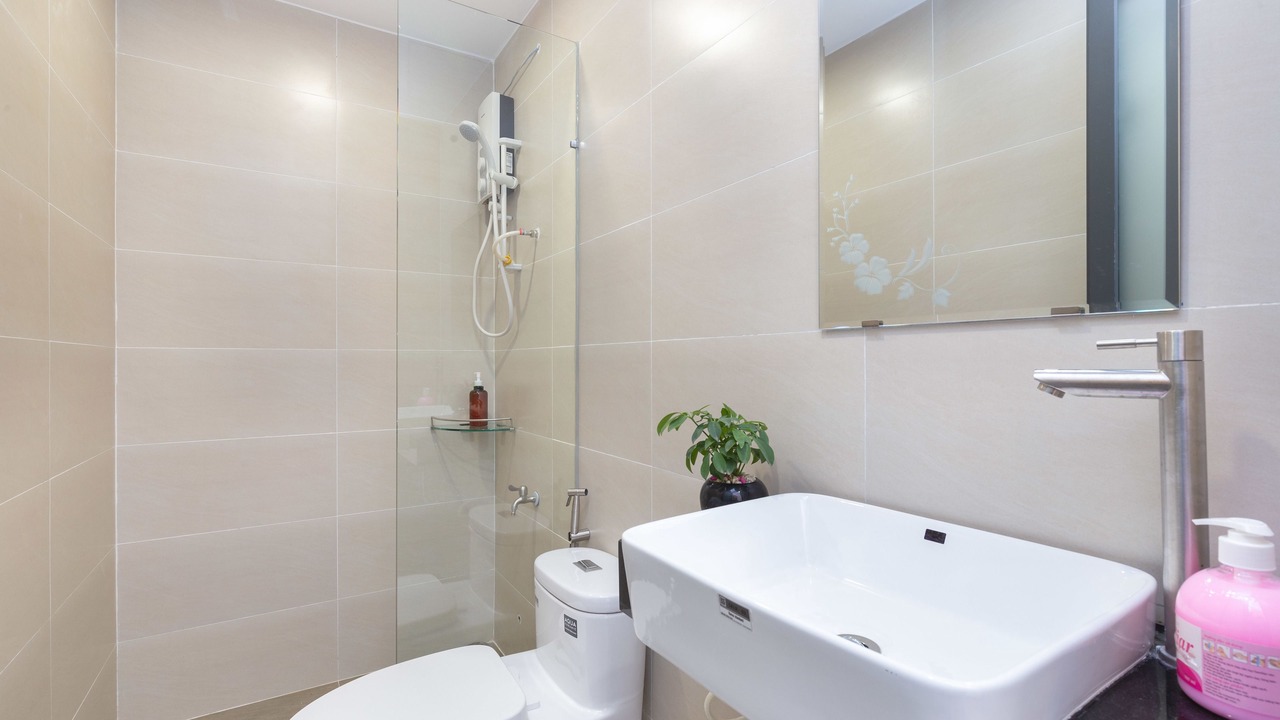 Photo of Bathroom in Phuong 8