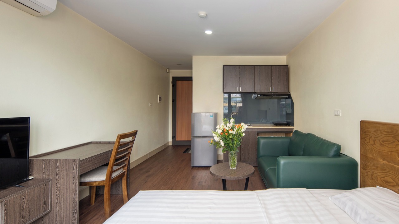 Photo of Bedroom in Trung Hoa Nhan Chinh