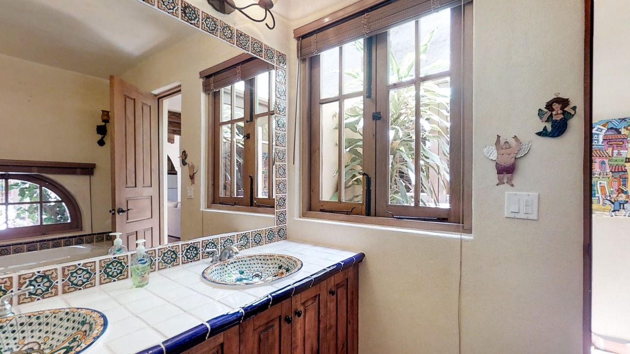 Photo of Bathroom in Nopolo