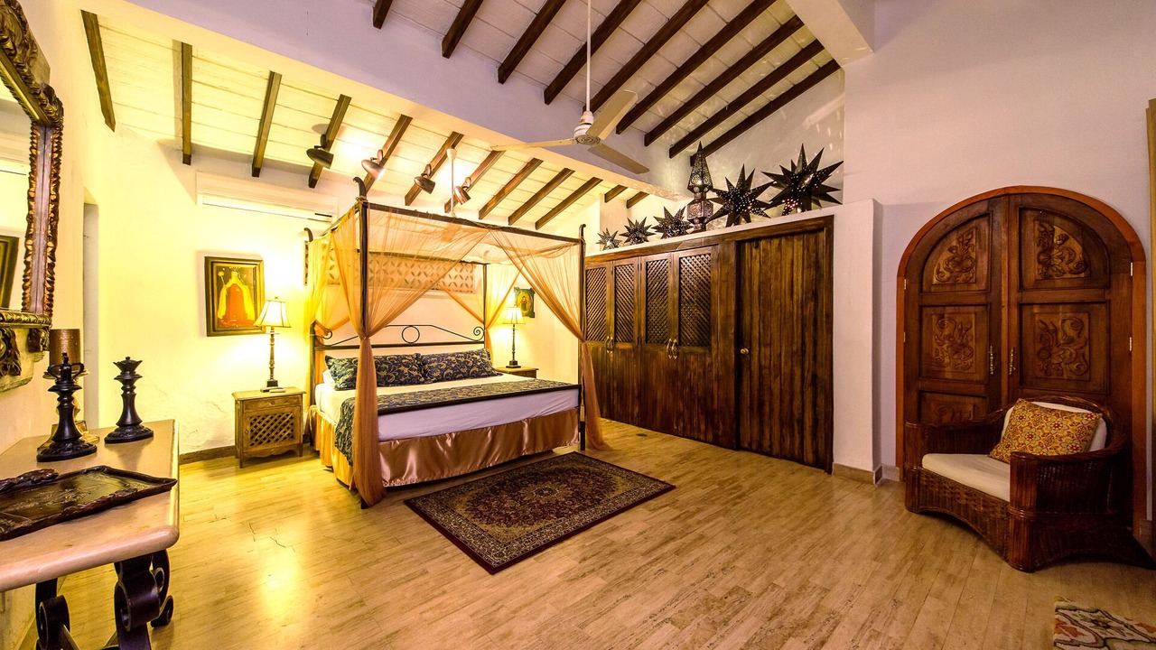 Photo of Bedroom in South Shore Hotel Area