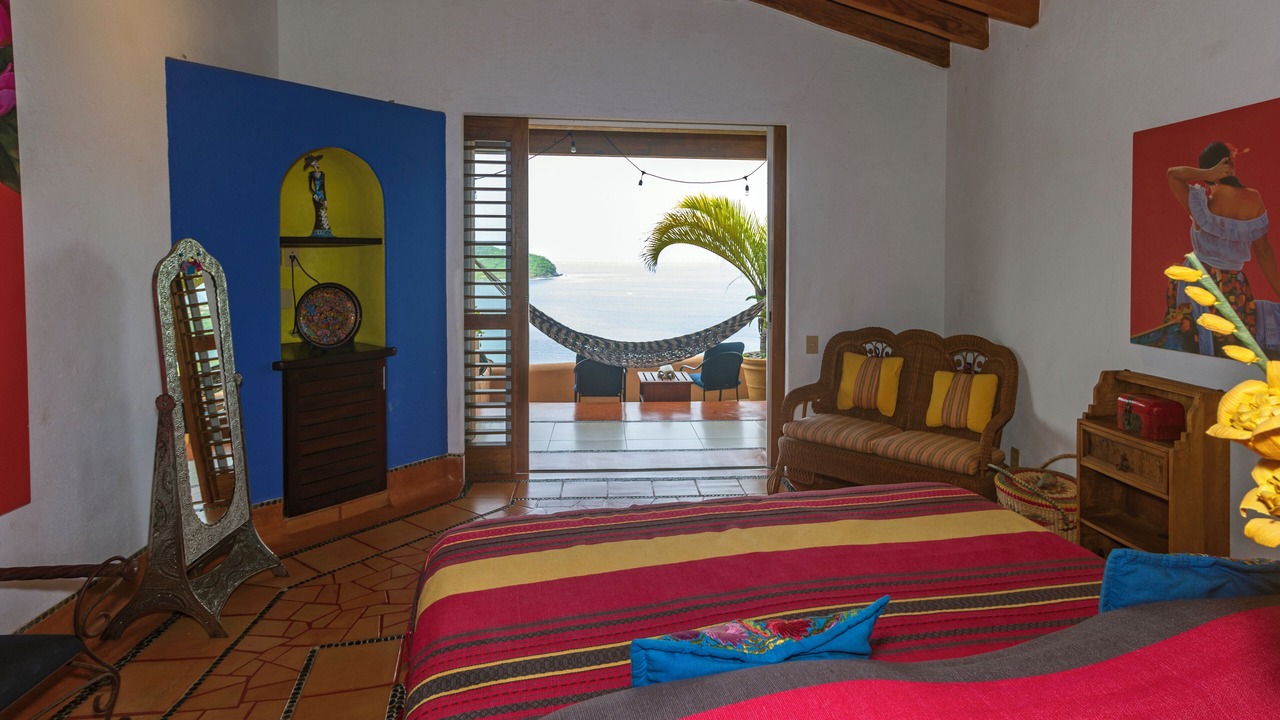 Photo of Bedroom in Zihuatanejo