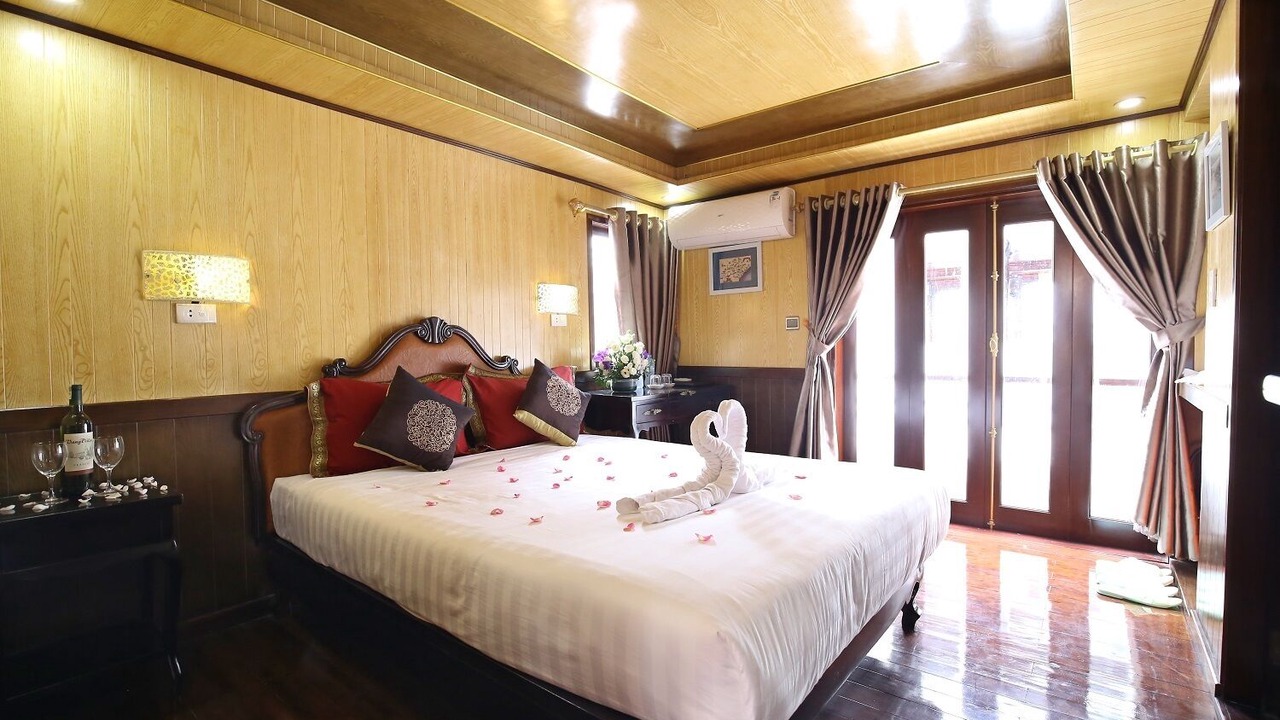 Photo of Bedroom in Hon Gai