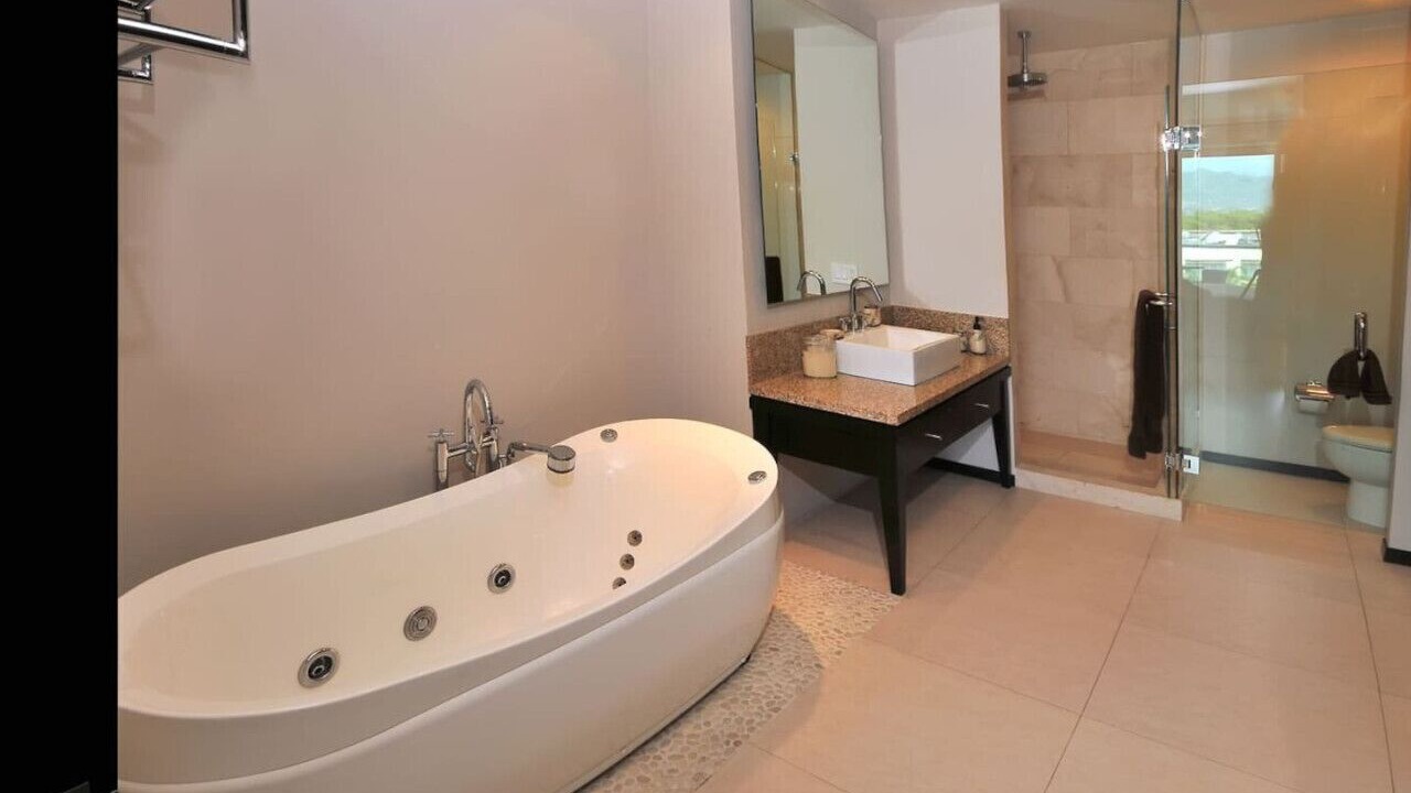 Photo of Bathroom in North Hotel Zone