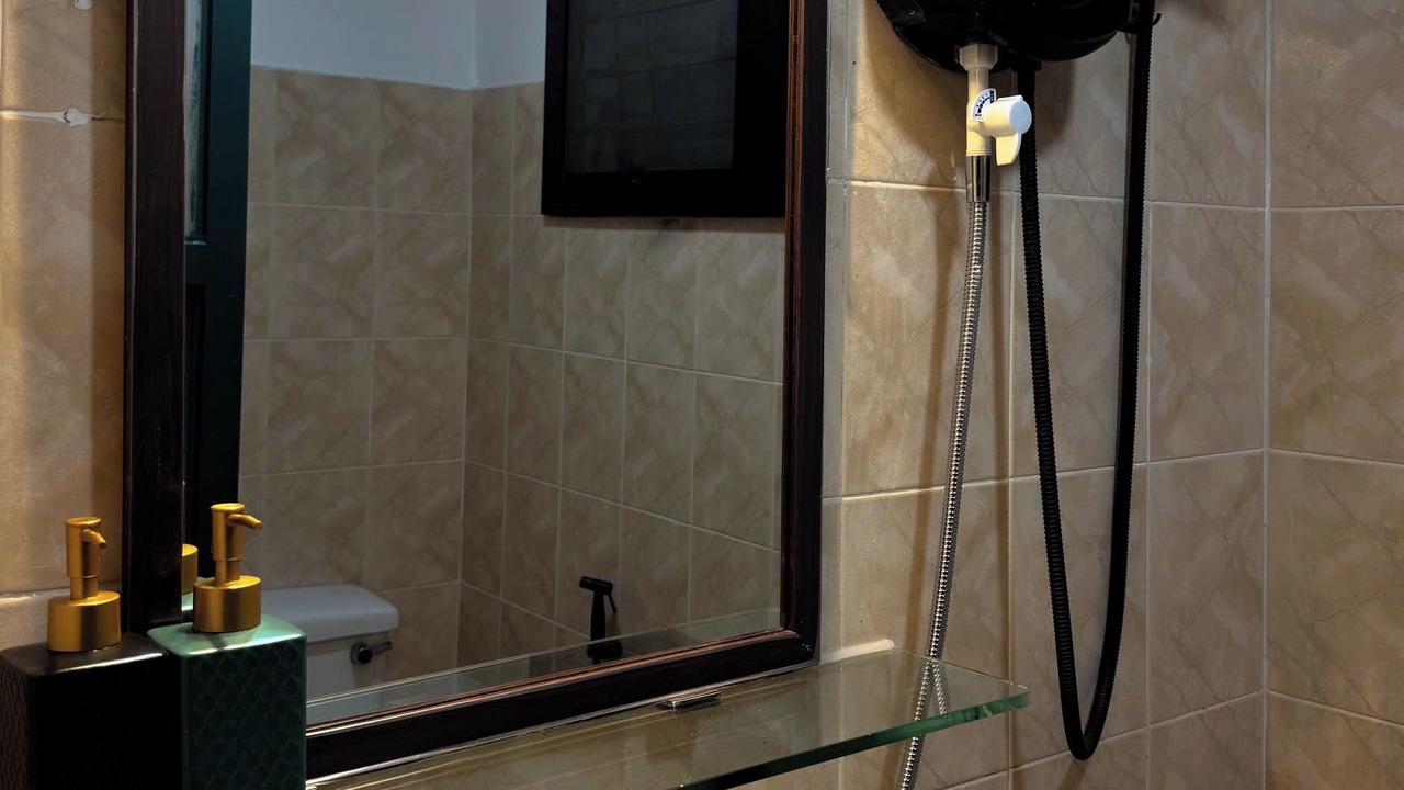 Photo of Bathroom in Phuong 6