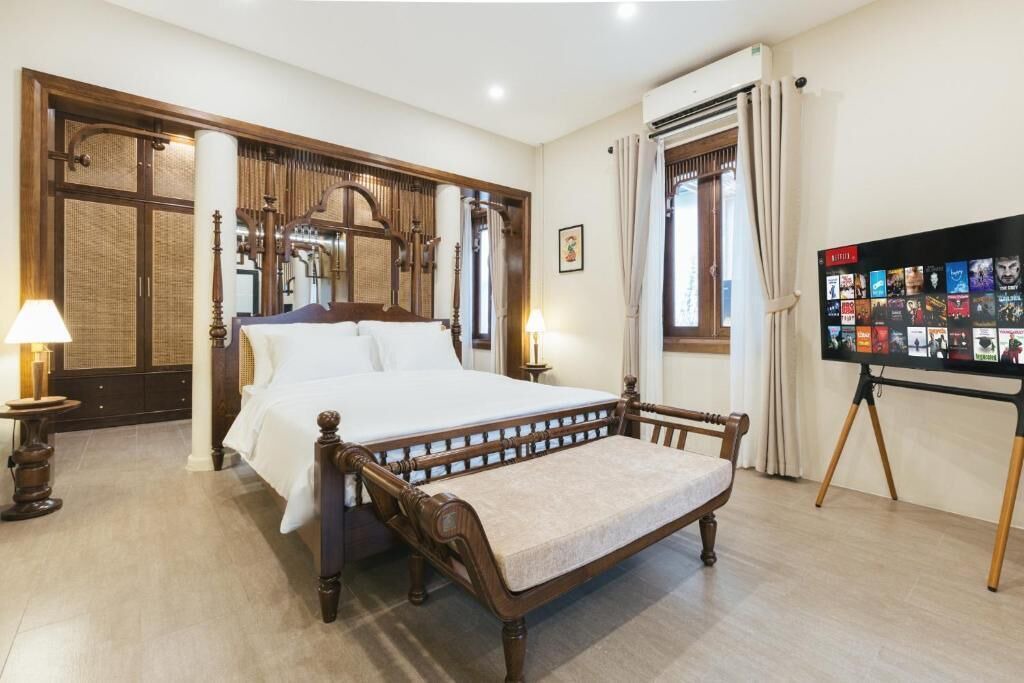 Photo of Bedroom in Old Quarter