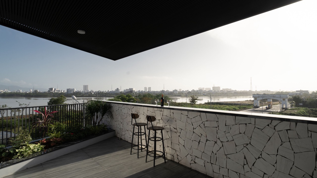 Photo of Patio Balcony in Cam Le