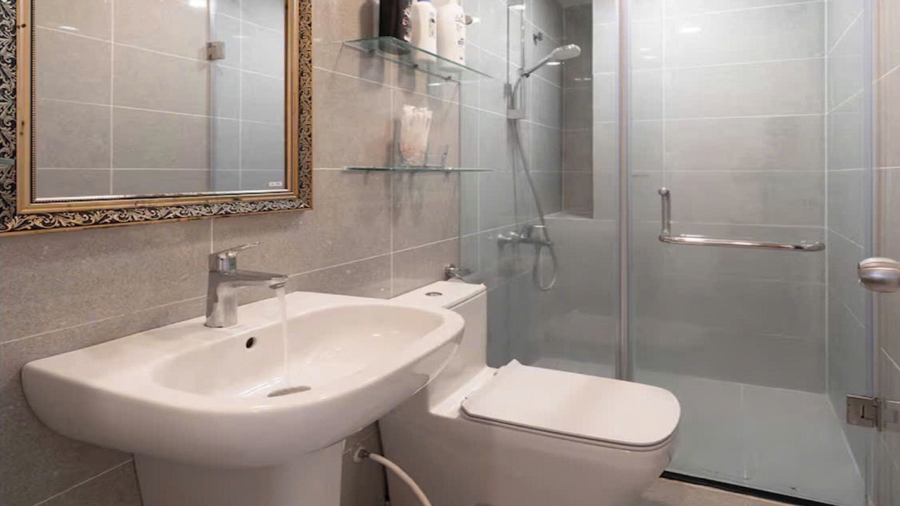 Photo of Bathroom in Phuong 8