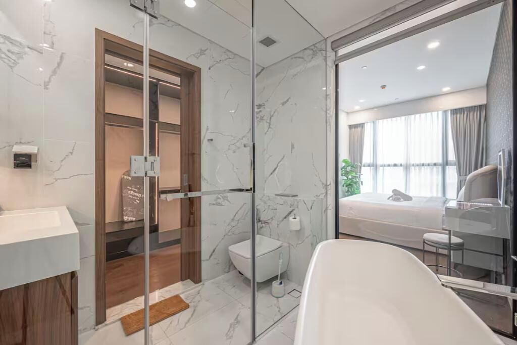 Photo of Bathroom in District 9
