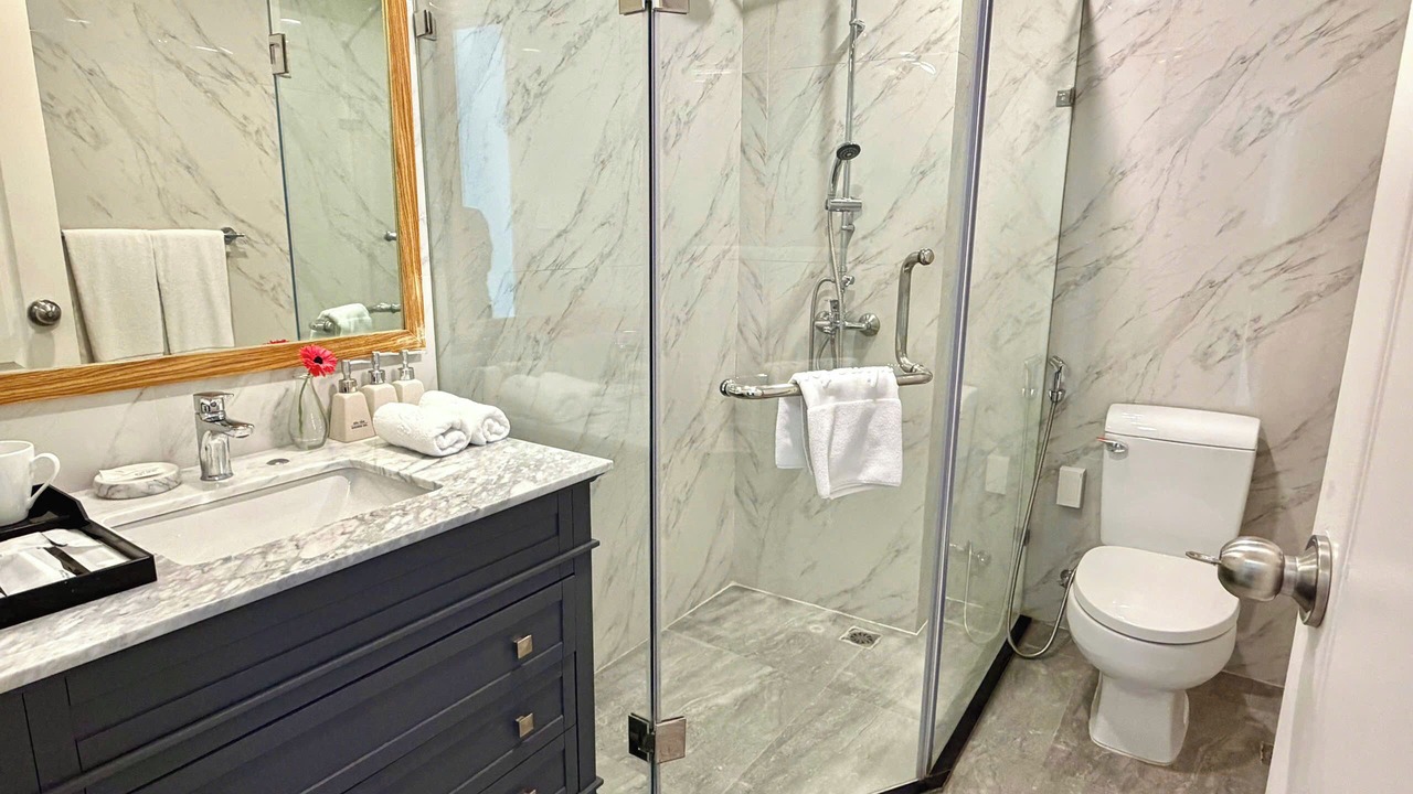 Photo of Bathroom in Ba Dinh