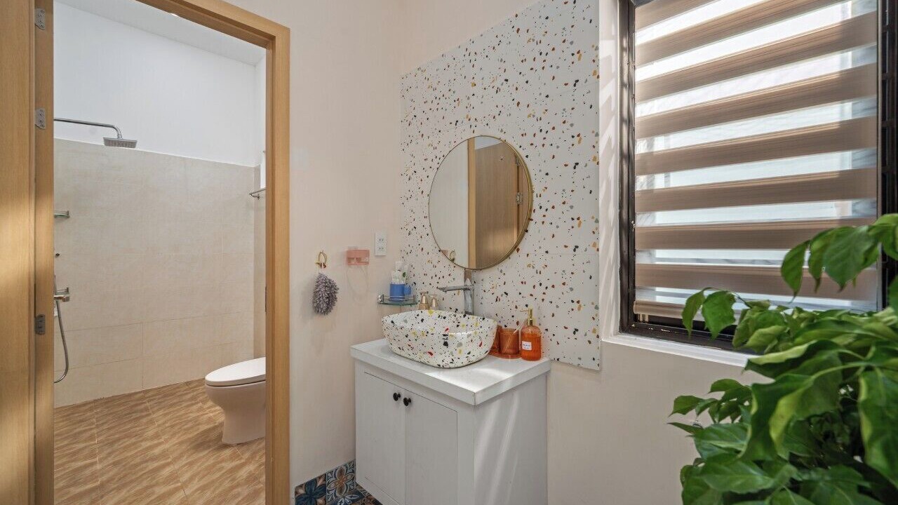 Photo of Bathroom in Tho Quang Beach
