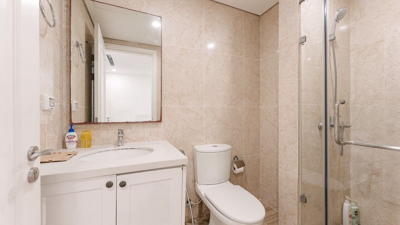Photo of Bathroom in Quang An